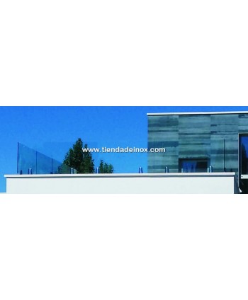 Balcón de vidrio y acero inoxidable instalado en exterior Nº8405